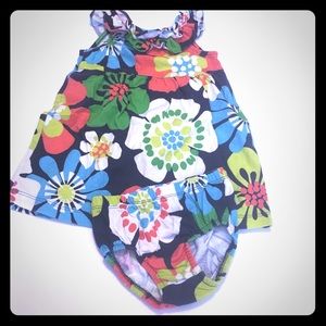Two piece infant girl outfit